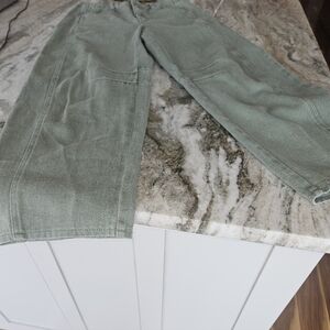 Entro Sage Green Barrel Jeans. Medium NWOT  Original $48